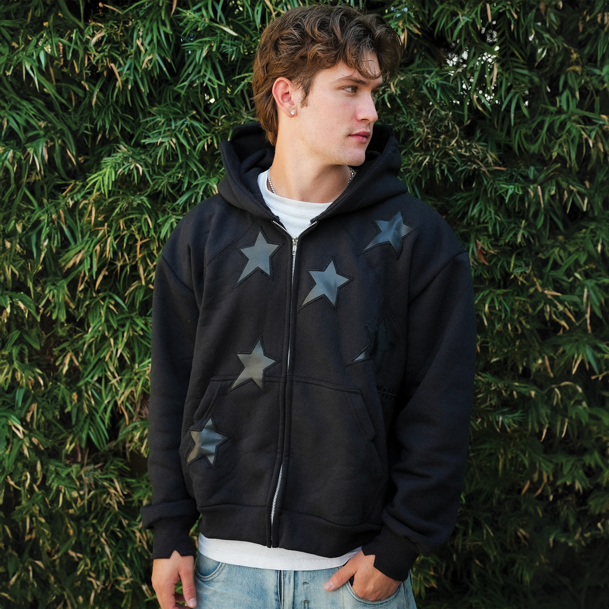 PERIPHERAL STAR ZIP-UP HOODIE - BLACK