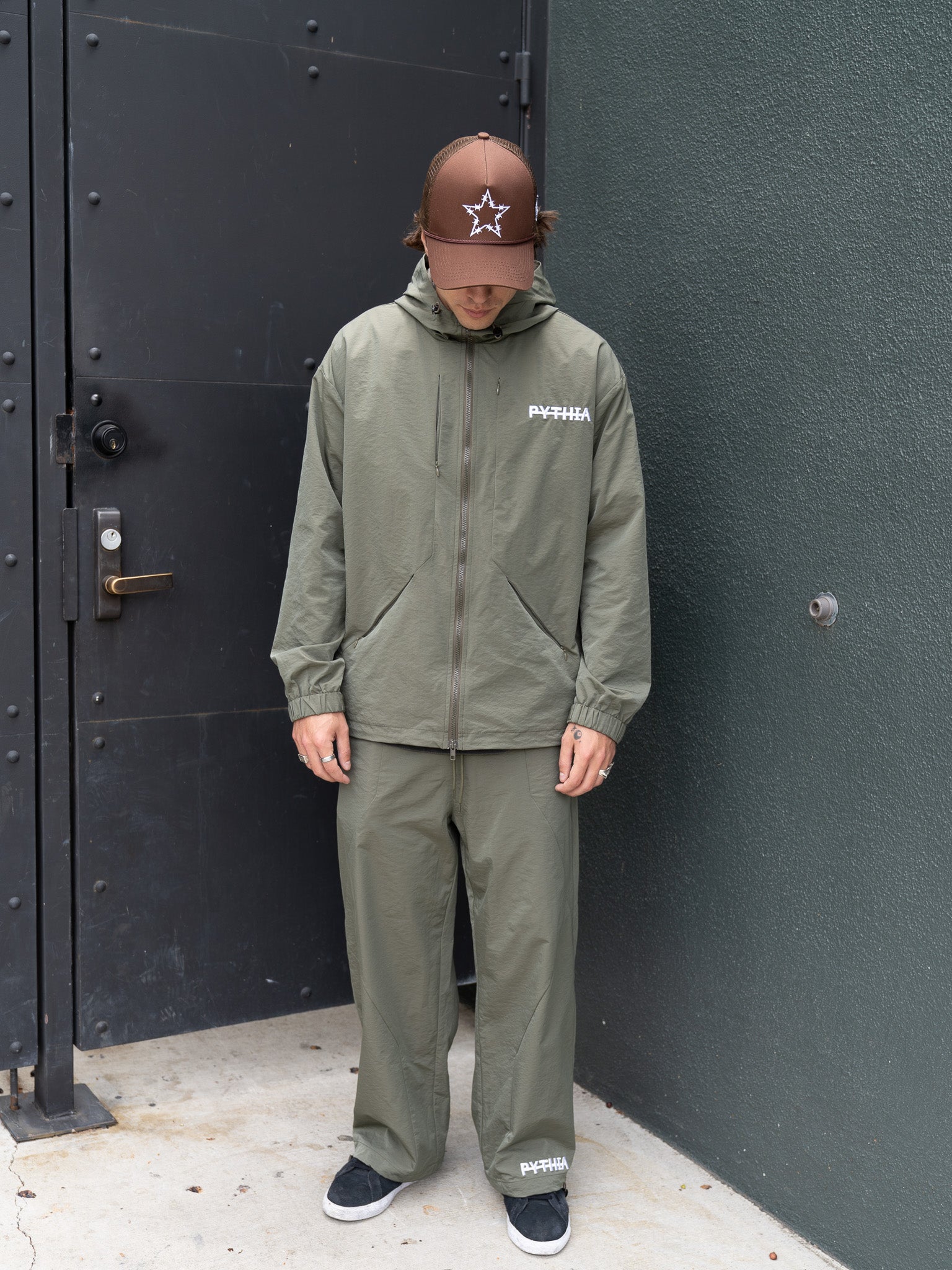 BARBWIRE STAR TRACK JACKET - OLIVE