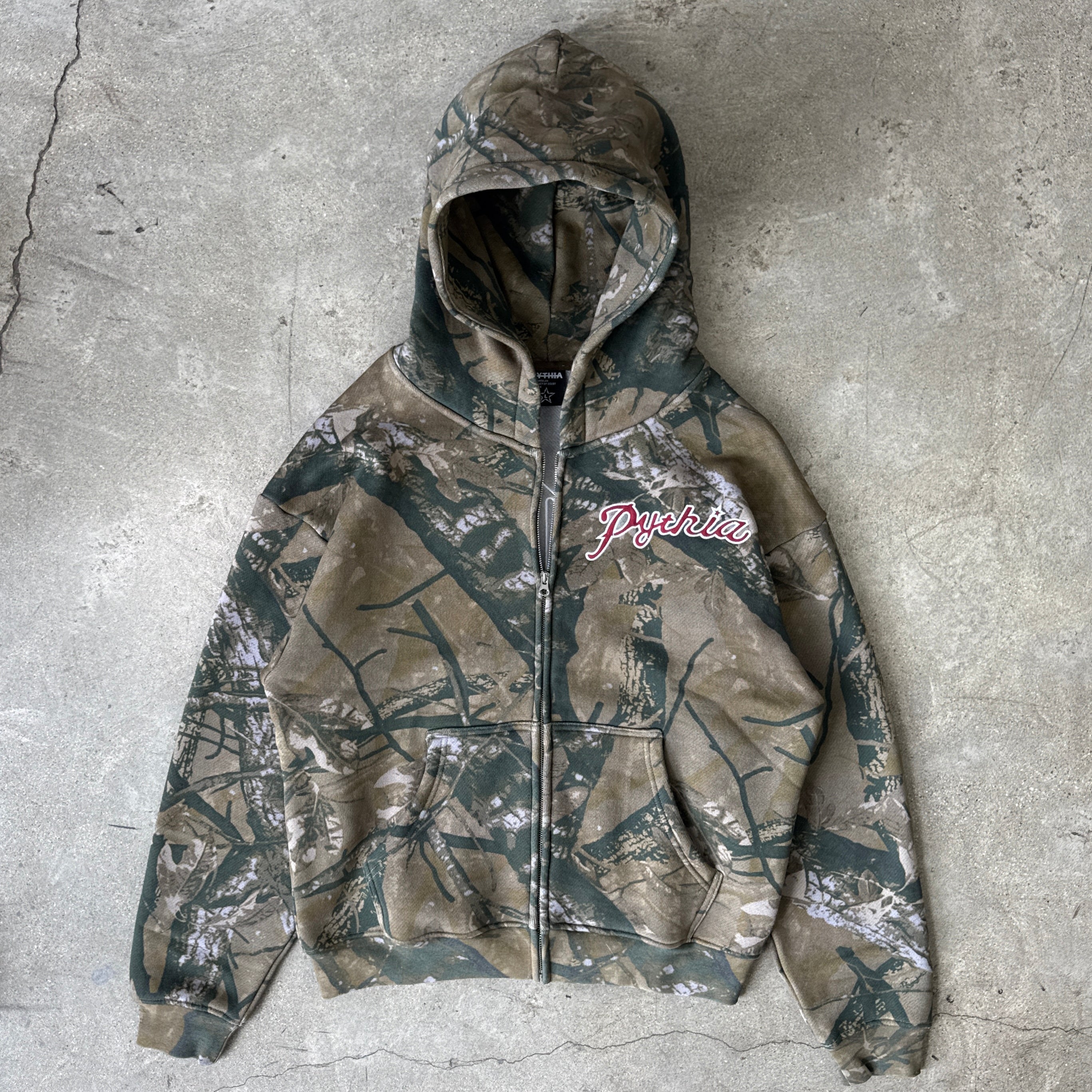 CAMO 111 ZIP HOODIE - RED – PYTHIA