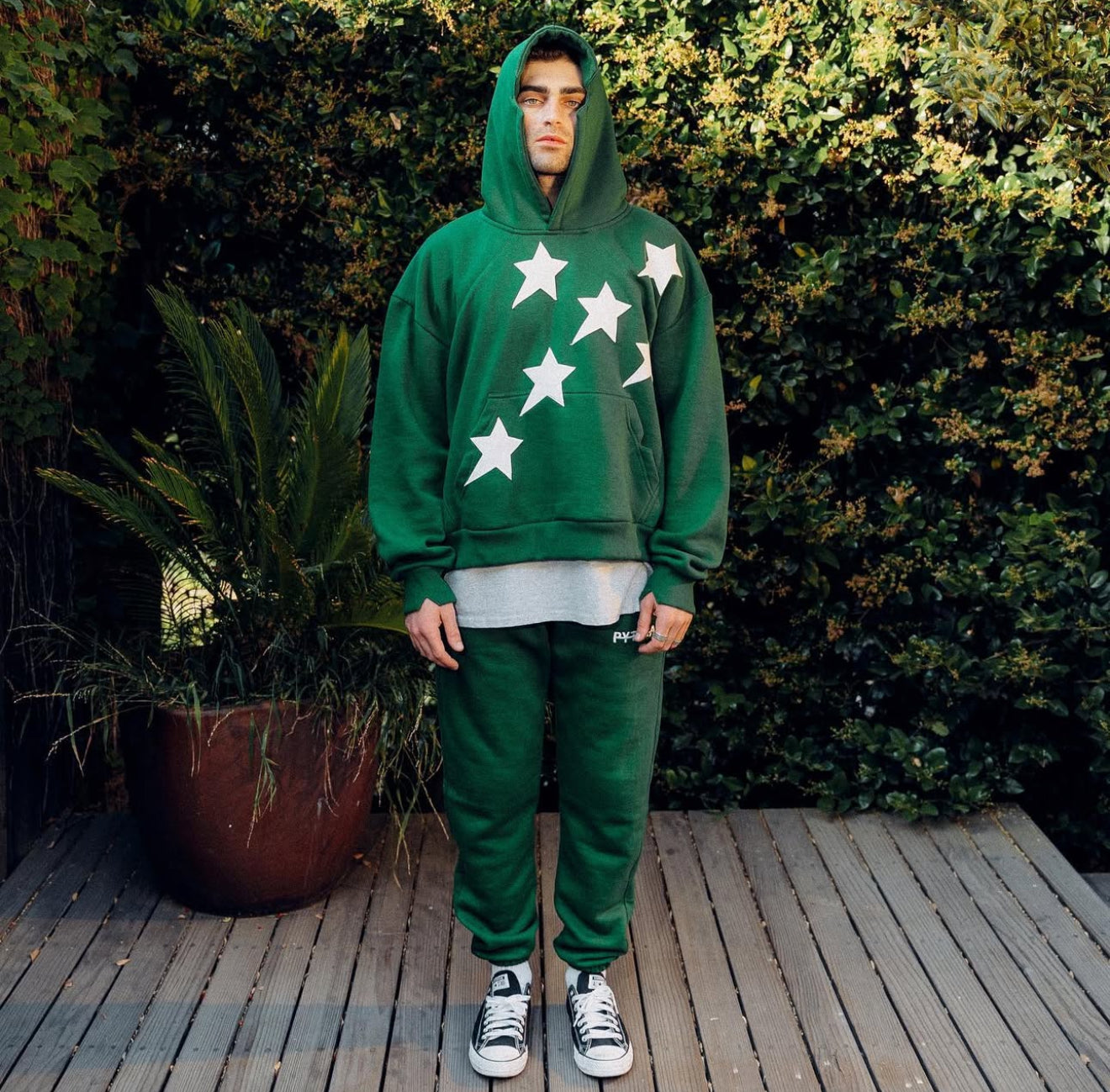 PERIPHERAL STAR HOODIE - PINE