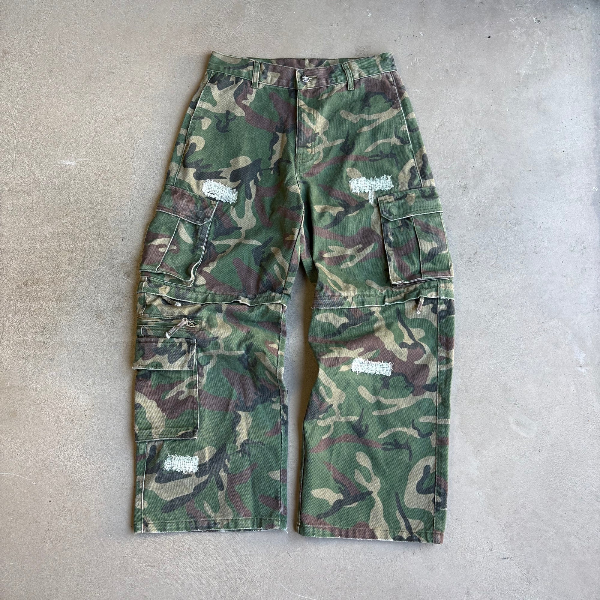 CAMO CONVERTIBLE CARGO PANTS