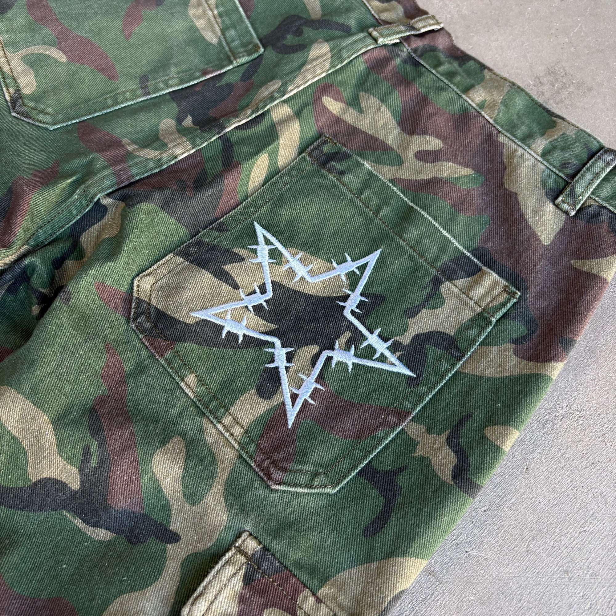 CAMO CONVERTIBLE CARGO PANTS