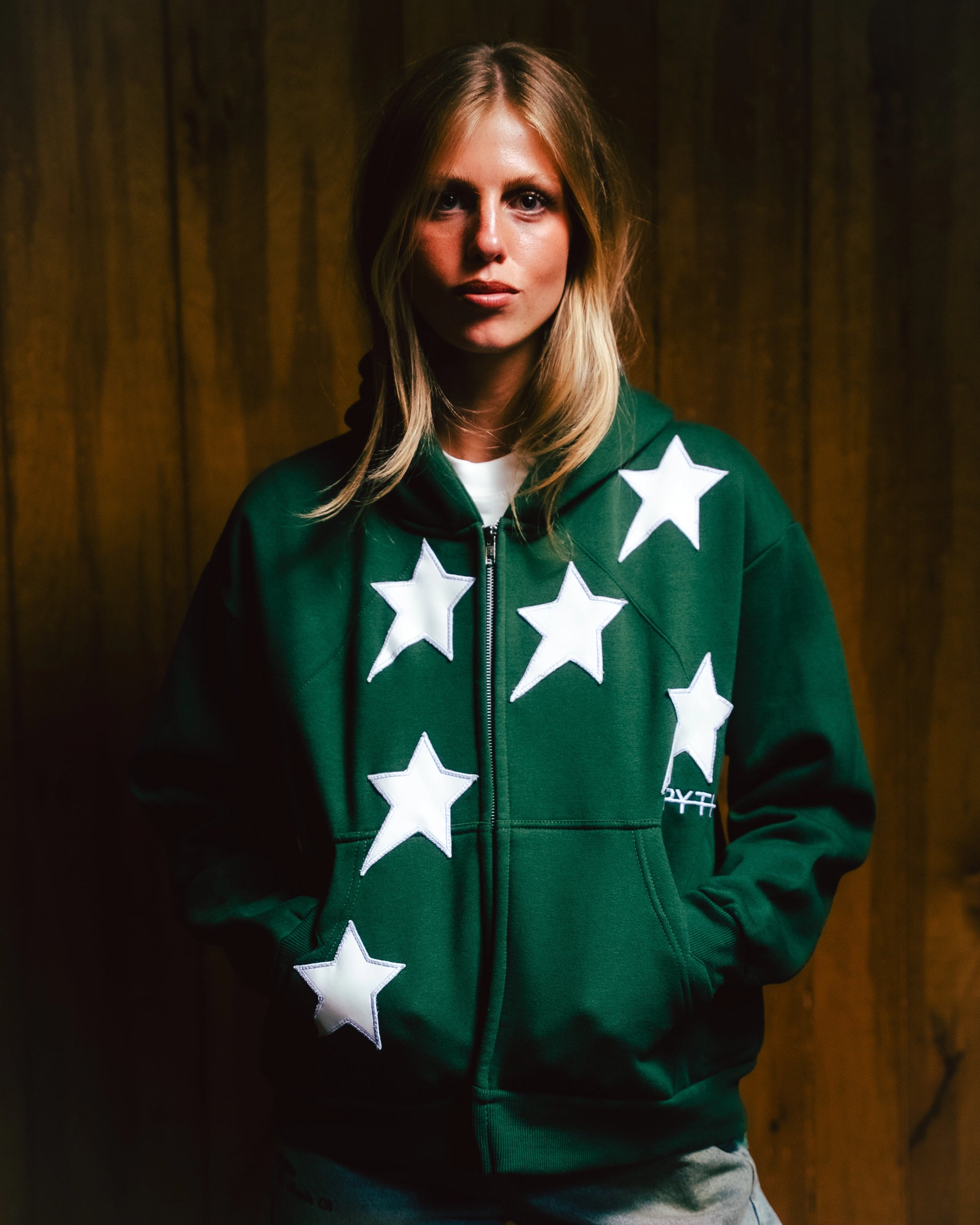 PERIPHERAL STAR ZIP-UP HOODIE - PINE