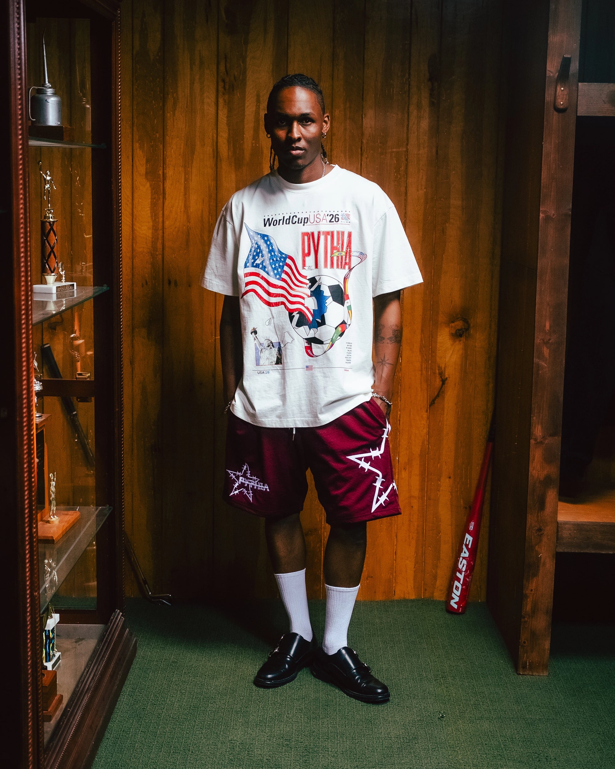 BARBED STAR MESH SHORTS - MAROON