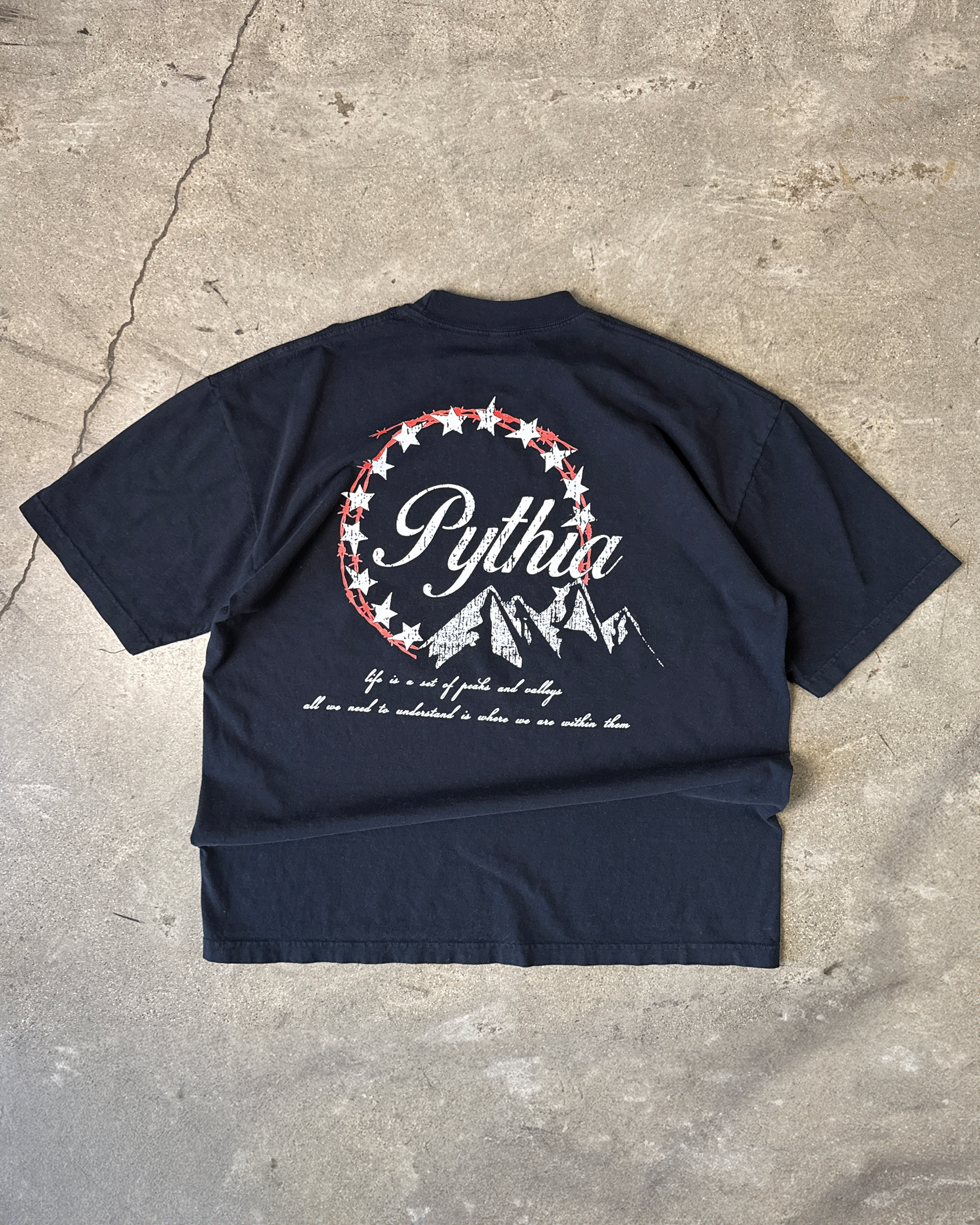 PEAKS AND VALLEYS TEE - WASHED BLACK