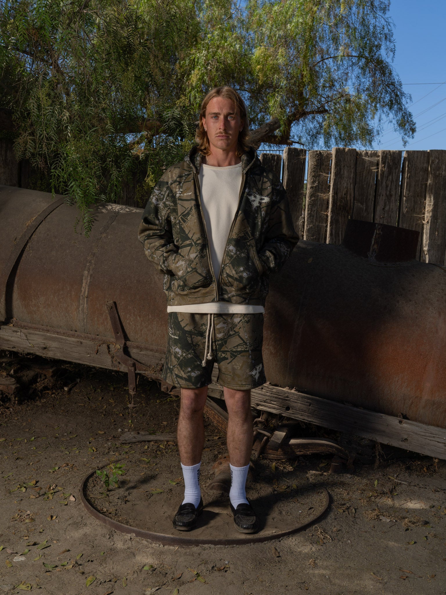 STUDDED SWEAT SHORT - CAMO