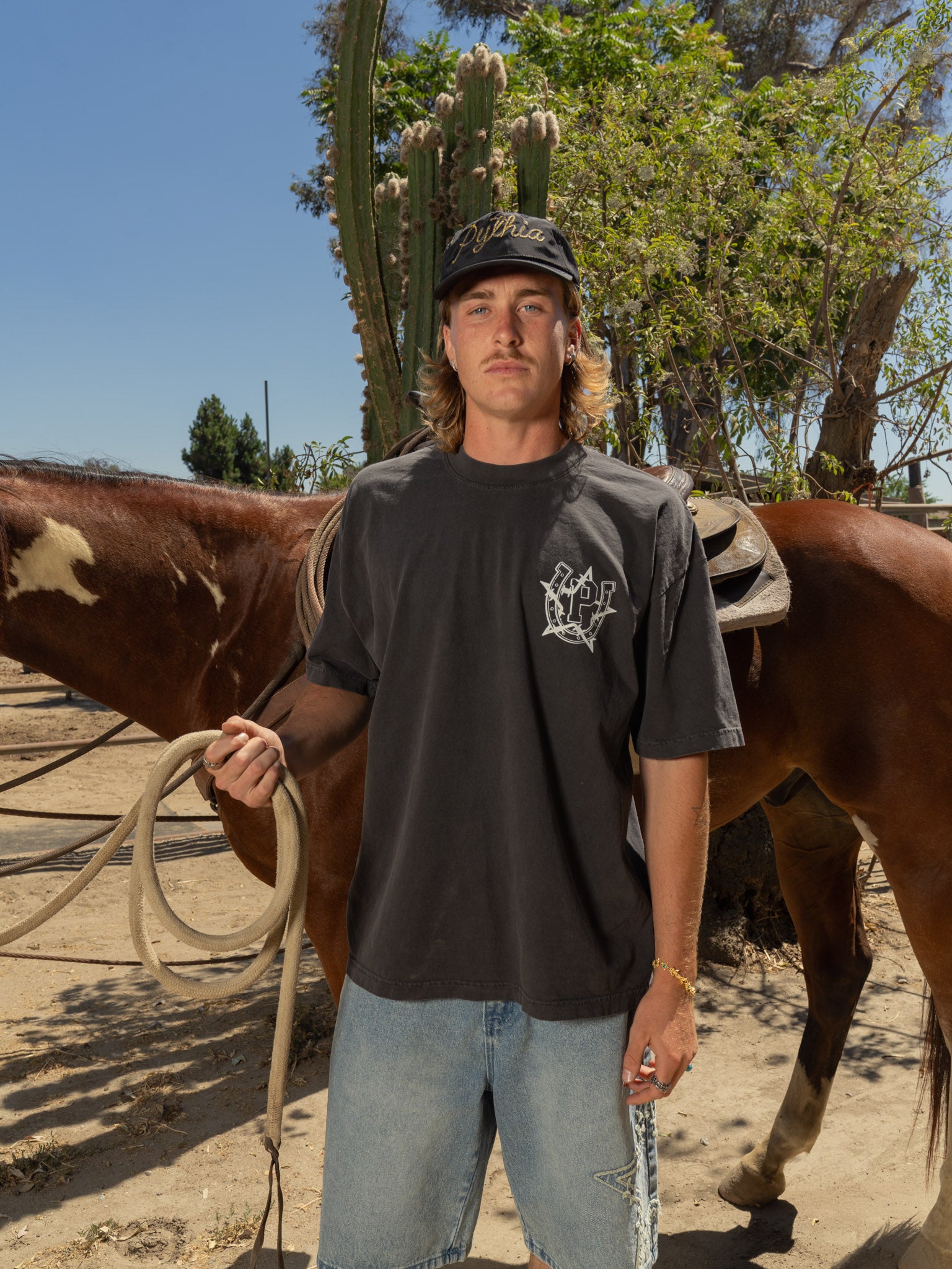 WILD HORSES TEE - VINTAGE WASH
