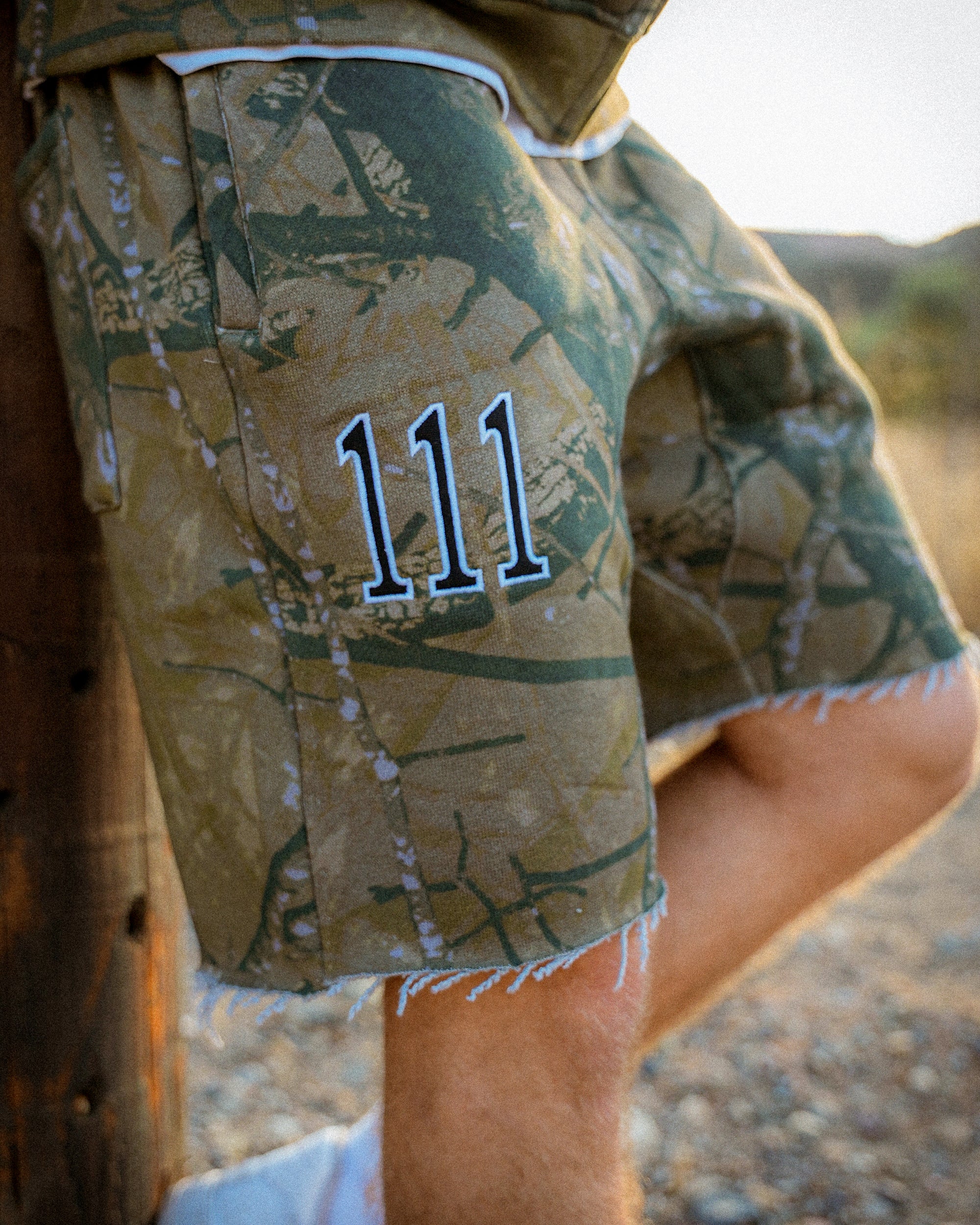 CAMO 111 SHORTS - BLACK