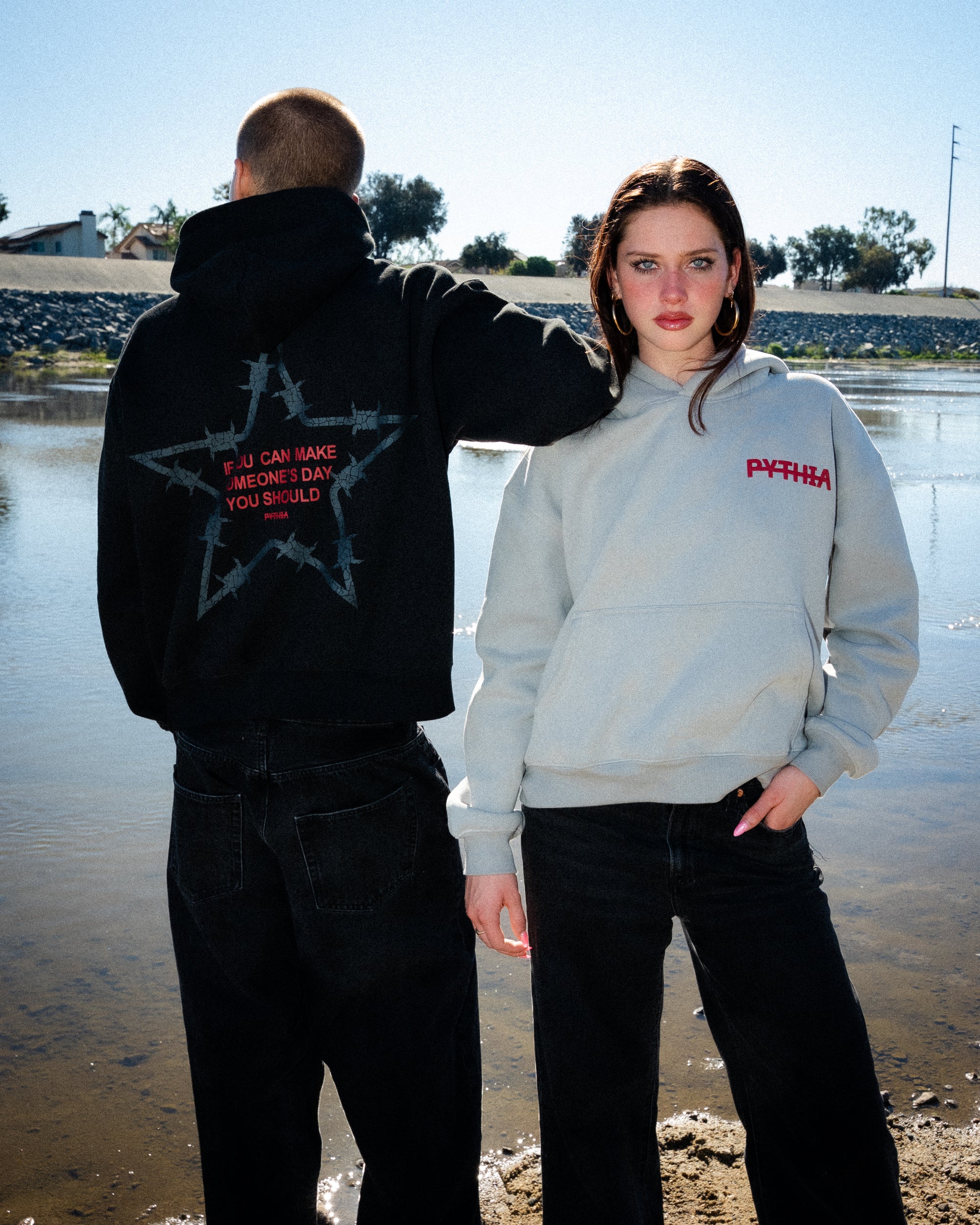 MAKE SOMEONE'S DAY HOODIE - BLACK