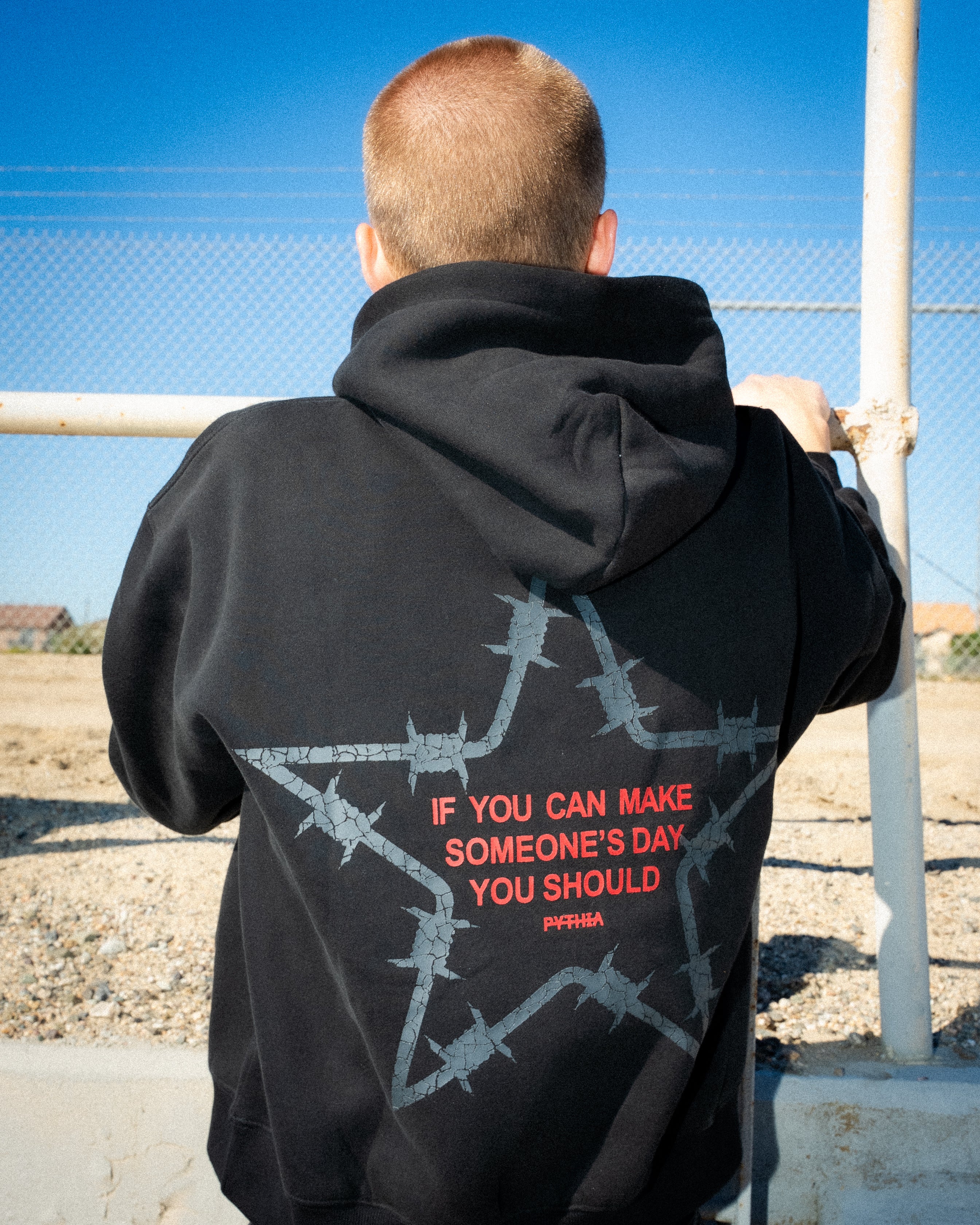 MAKE SOMEONE'S DAY HOODIE - BLACK – PYTHIA