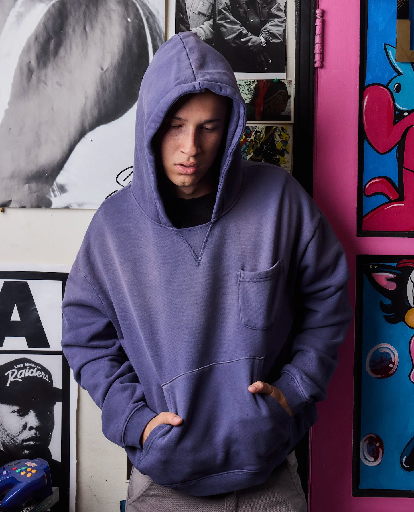 APPLIQUÉ STAR POCKET HOODIE